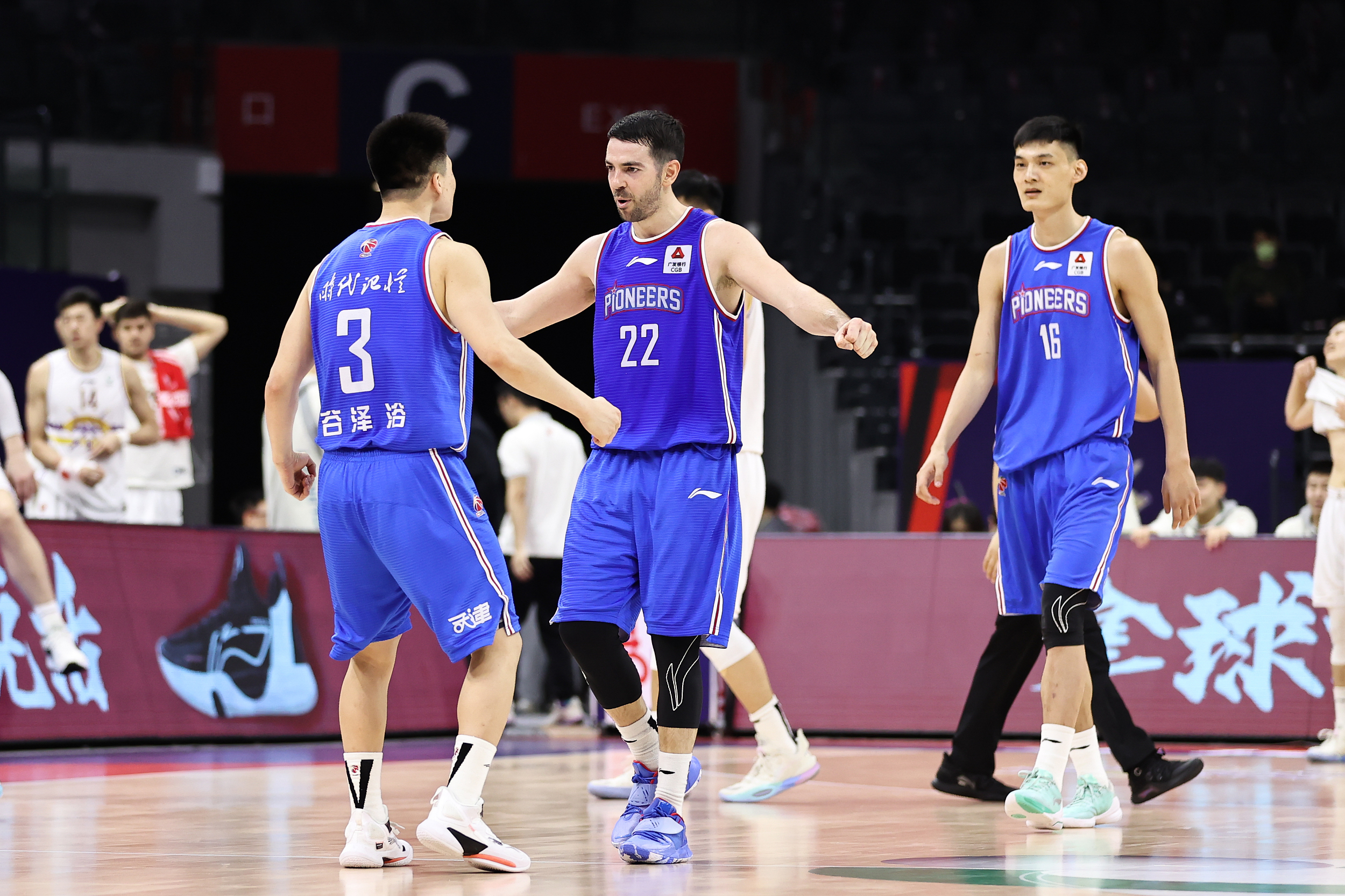 大发娱乐官方网站-云南队惨败对手，提前告别季后赛希望