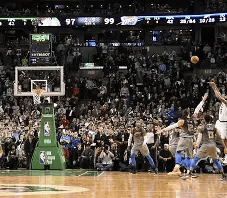 关于凯尔特人主场险胜篮网，保住东部前四位置的信息